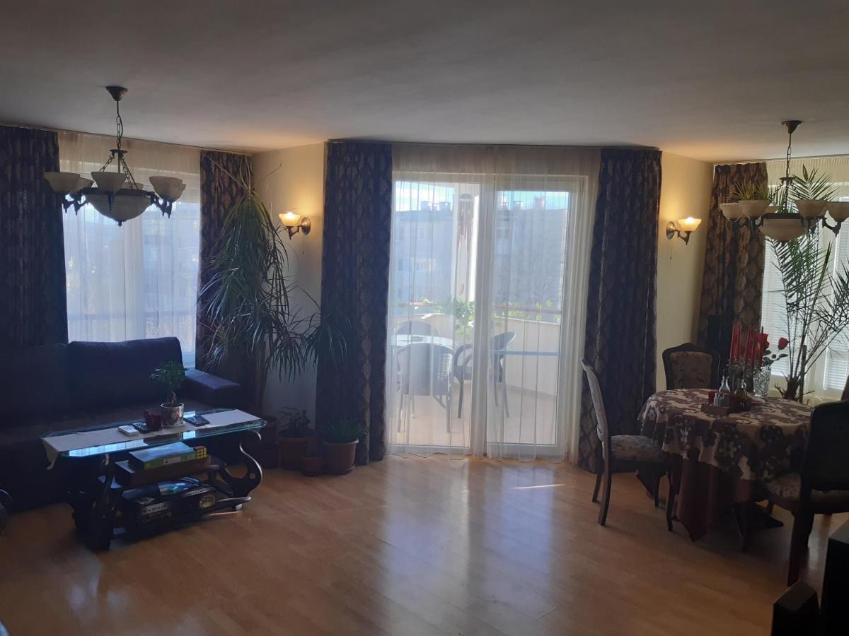 Nish 7 Daire Tırnova Dış mekan fotoğraf